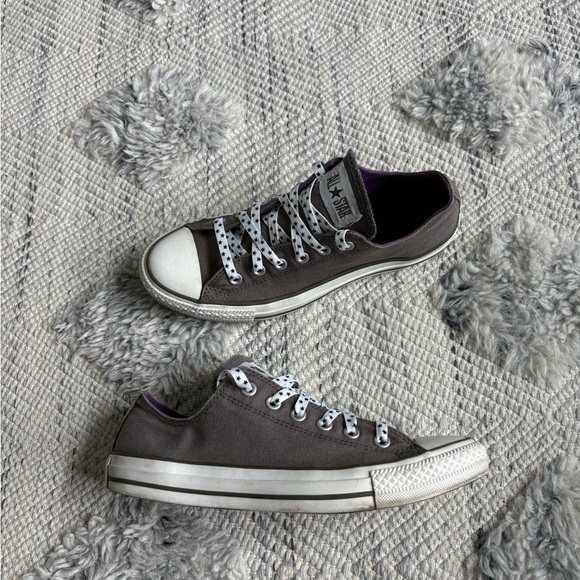 Converse - Picture 2 of 10